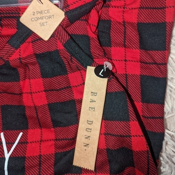 Rae Dunn MERRY Christmas Comfort Set, 3 piece - Picture 3 of 3